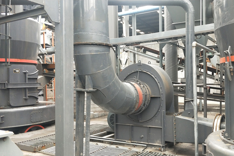 大型石頭磨粉機型號有哪些？選購時要注意什么？